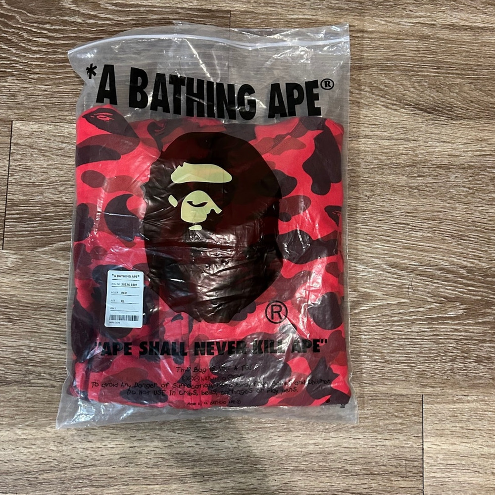 Red Bape Jacket - Picture 5 of 5